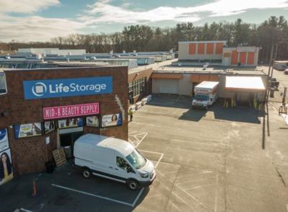 Life Storage - Hamden, CT