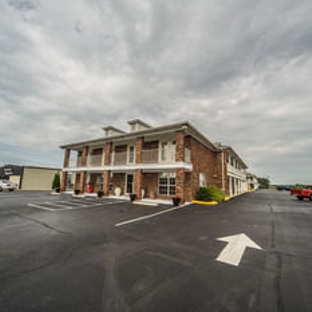 Richland Inn - Lawrenceburg, TN