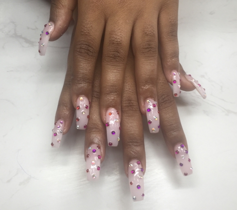 Lucky Nails & spa - Clinton Township, MI