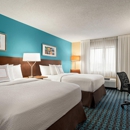 Fairfield Inn & Suites - Hotels