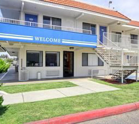 Motel 6 - Fresno, CA