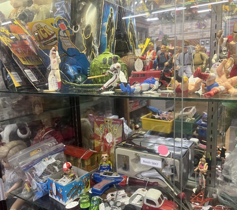 Doll Collectibles & More - Albuquerque, NM