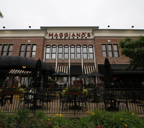 Maggiano's Little Italy - Schaumburg, IL