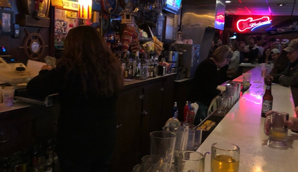 Poh's Corner Pub - Sturgeon Bay, WI