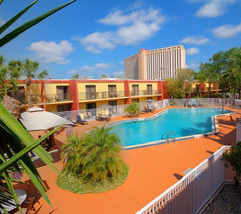 Clarion Inn & Suites At International Drive - Orlando, FL