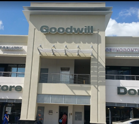 Goodwill Hialeah Flamingo Park Plaza - Hialeah, FL