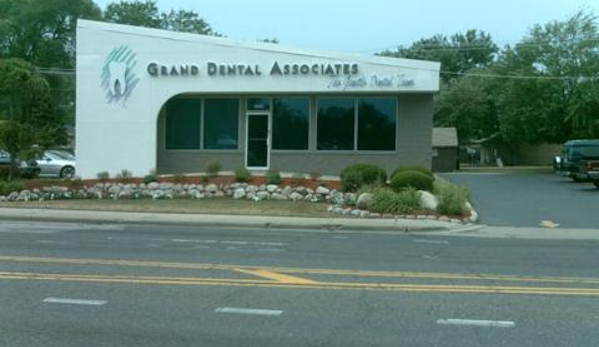 Grand Dental-Franklin Park - Franklin Park, IL