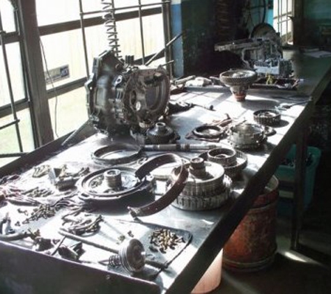 Hyltons Transmission Service - Mechanicsville, VA. Breakdown of transmission parts