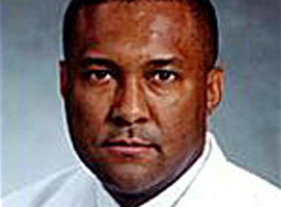 Dr. Peter Edward Grays, MD