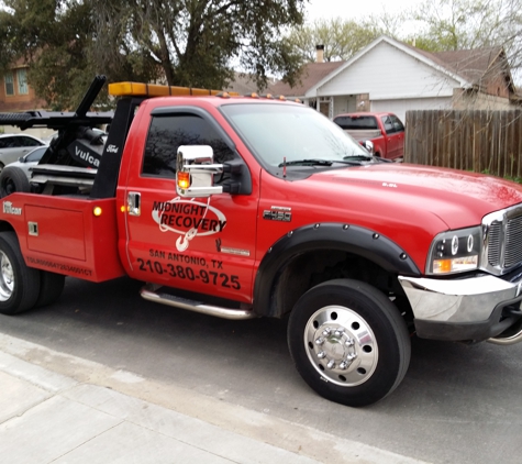 Midnight Recovery and Towing - San Antonio, TX