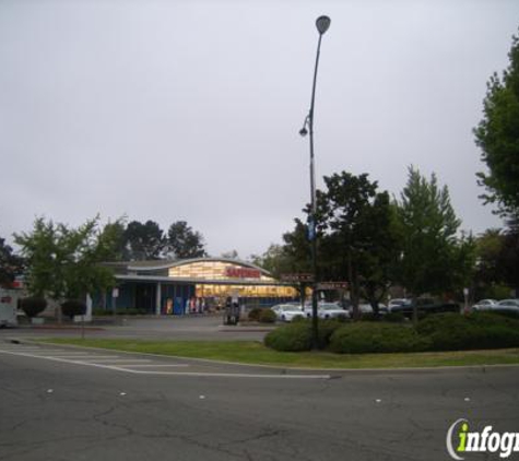 Safeway - Berkeley, CA