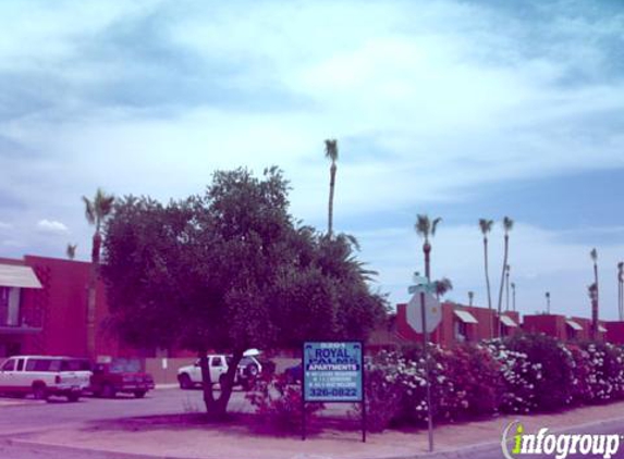 Royal Palms Apartments - Tucson, AZ