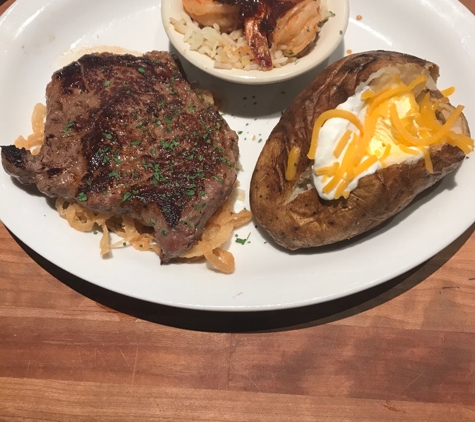 Cheddar's Scratch Kitchen - Kissimmee, FL