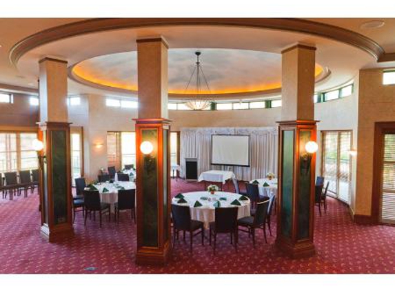 Arundel Hills Country Club - Arundel, QLD