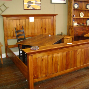 E. Braun Farm Tables and Furniture, Inc. - Intercourse, PA