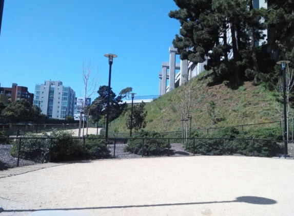 Rincon Hill Dog Park - San Francisco, CA