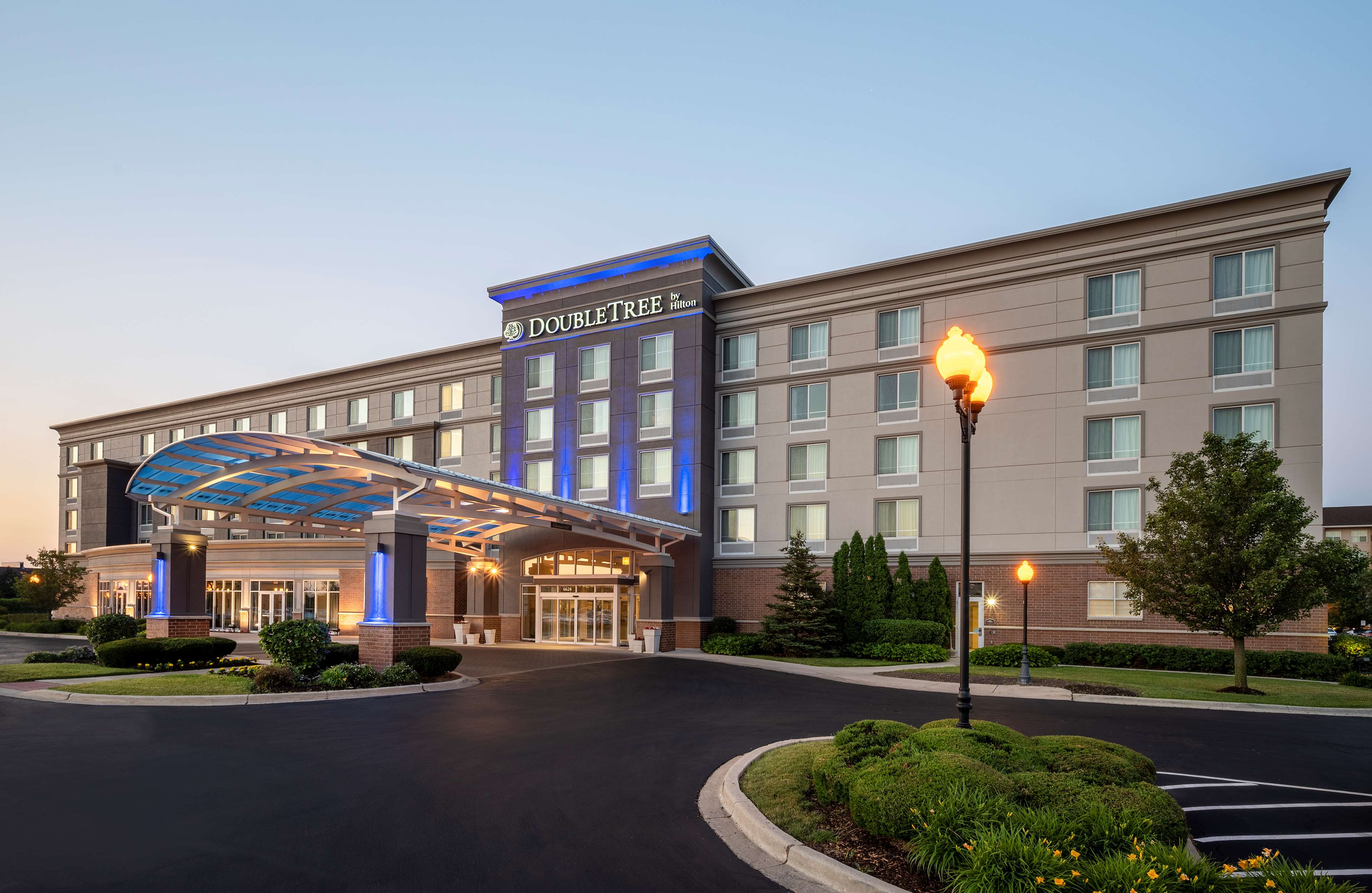 DoubleTree by Hilton Chicago Midway Airport - Chicago, IL 60638