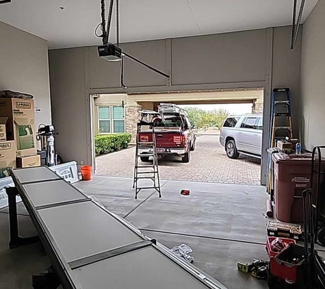 Arizona Garage Door Repair Guru - Scottsdale, AZ. garage door panel replacement