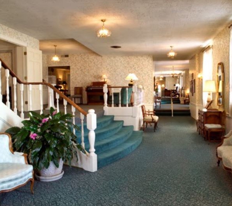 Howe-Peterson Funeral Home & Cremation Services - Dearborn, MI