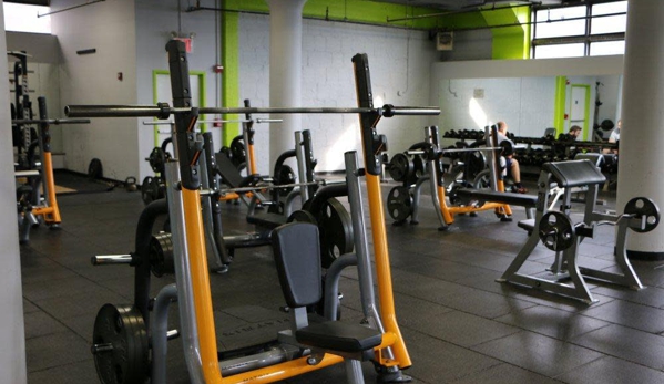 Life Health and Fitness - Long Island City, NY