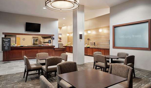 Embassy Suites by Hilton Brunswick - Brunswick, GA