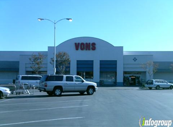 Vons Bakery - Los Alamitos, CA