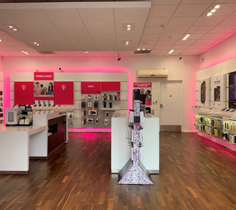 T-Mobile - San Diego, CA