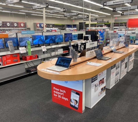 Staples - Carlsbad, CA