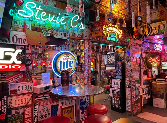 Stevie C's - Grimes, IA