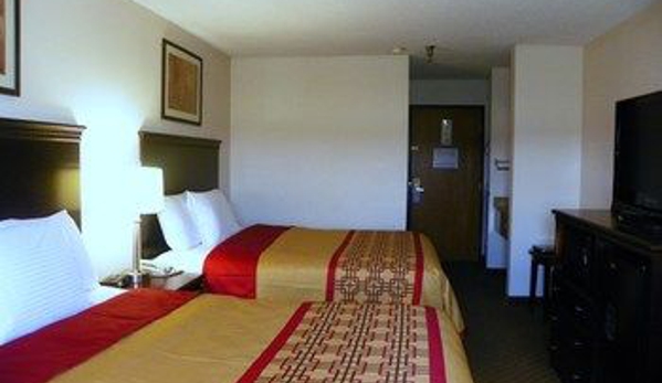 Royalton Inn & Suites - Upper Sandusky, OH