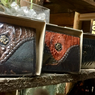 Bellas and Broncos Bootique - Waxahachie, TX. wallets