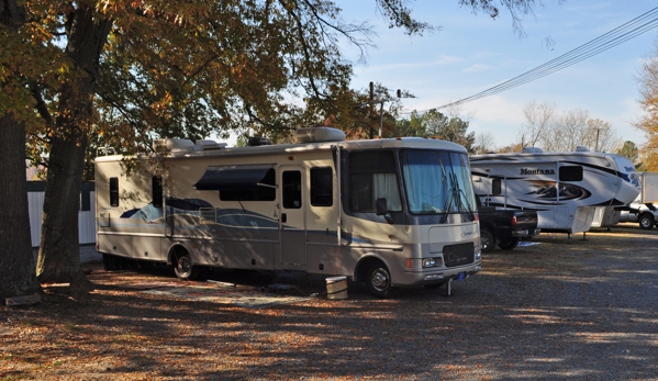 ELmore RV Park - Charlotte, NC