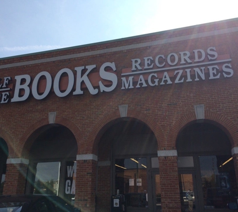 Half Price Books - Indianapolis, IN