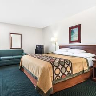 Super 8 by Wyndham Platte City/KCI Airport North - Platte City, MO