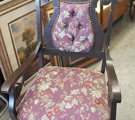 Grandma's Attic Home Consignment - Bowling Green, KY