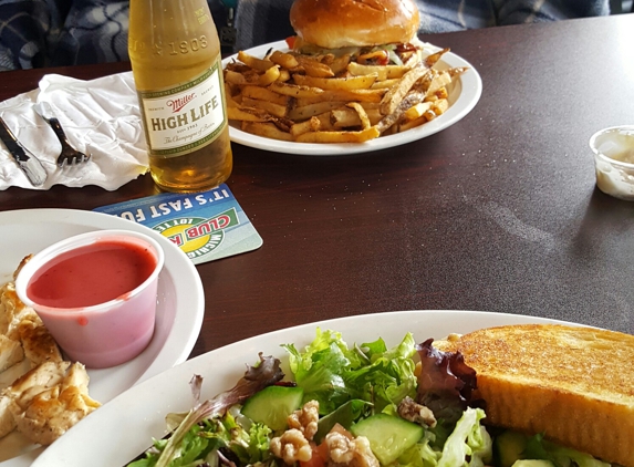 McCormick Conner Street Pub - Port Huron, MI. Jerry had a huge burger and cooked perfectly with the fixings and fries... I had a Grilled Chicken Salad with candied walnuts and cran raisins a piece TX toast. I couldn't eat it all and dessert to go for tonight ��������