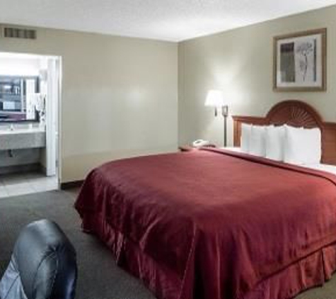 Ramada by Wyndham Odessa Near University of Texas Permian - Odessa, TX