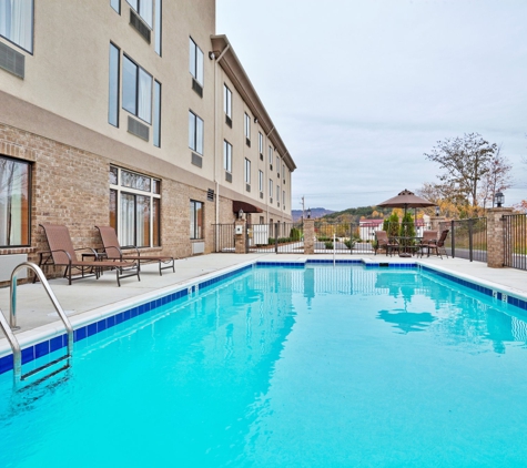 Holiday Inn Express Troutville - Roanoke North - Troutville, VA