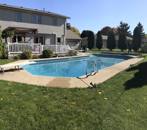 Suburban Pool and Spa - Germantown, WI