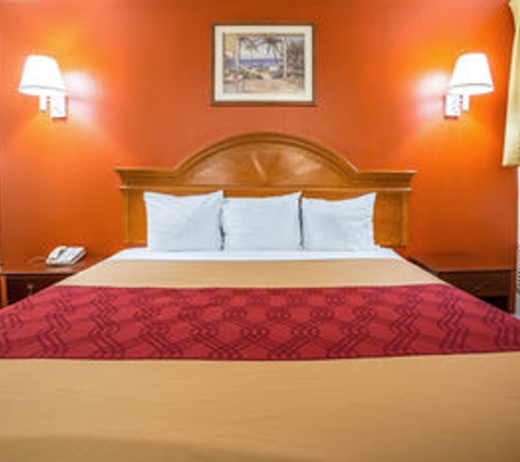 Econo Lodge - Fort Lee, NJ