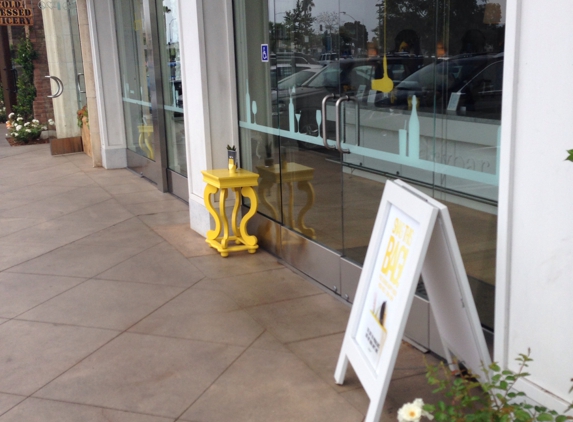 Drybar - Marina Del Rey, CA. On the outside