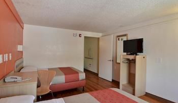 Motel 6 - Altoona, PA