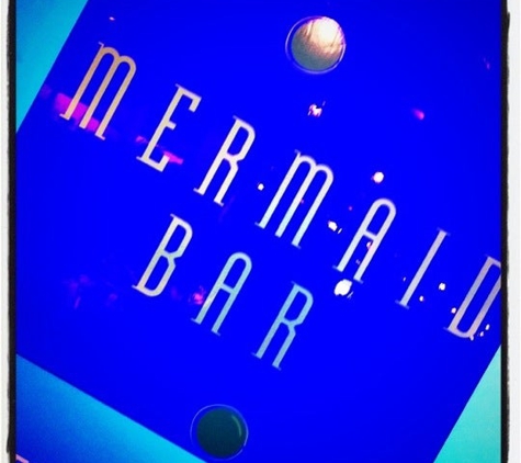 The Mermaid Bar - Honolulu, HI