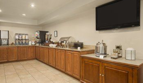 Country Inns & Suites - Kingsland, GA