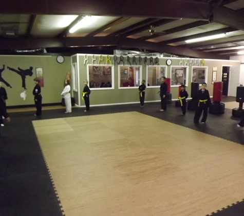 Harris Holt Martial Arts Academy - Clarksville, TN