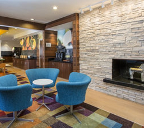 Fairfield Inn & Suites - Peru, IL