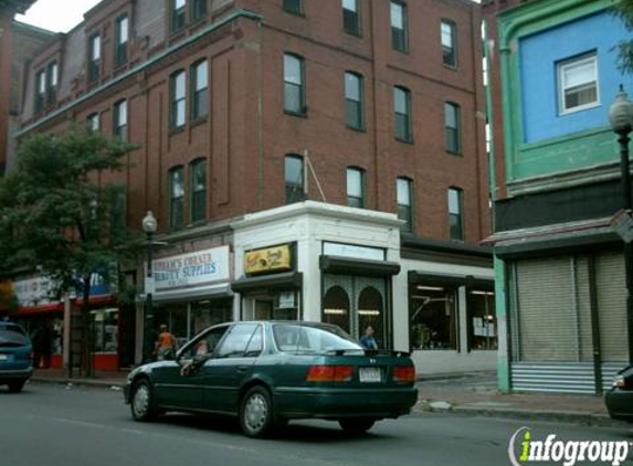 Consuelo's Beauty Salon - Dorchester, MA