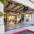 Nike Well Collective - Santana Row - Sportswear