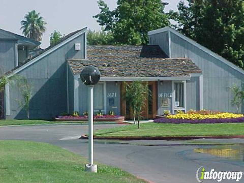 River Court Apartments Sacramento