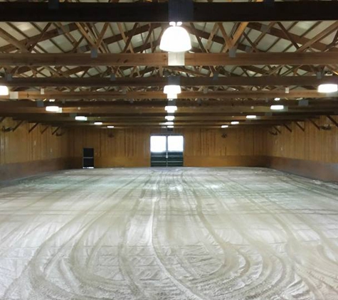 CW Equestrian Center, Inc. - Mascoutah, IL. Indoor Arena